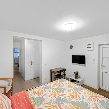 Апартаменты Daretsolution Эссом-сюр-Марн